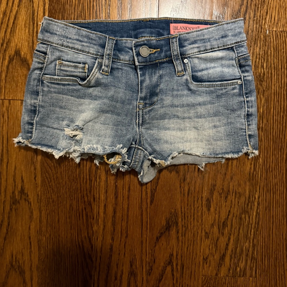 BlankNYC Girls the mini Astor shorts size 7 in excellent condition - Picture 4 of 5